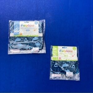 Fun kins NWT set of 2 shark napkins and placemats